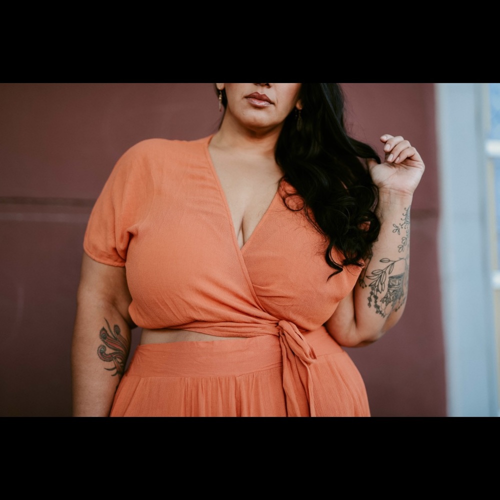 premme orange wrap top 🍊🍊🍊 size 2